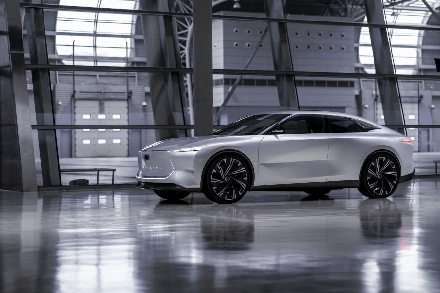  Infiniti Qs Inspiration 2019 года  (фото 19 из 41)
